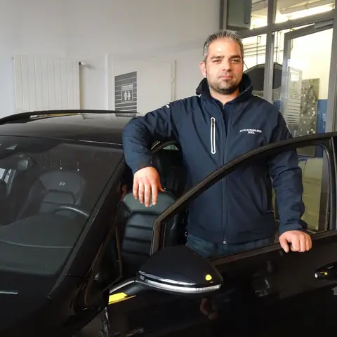 Im Showroom der Garage Gribi
